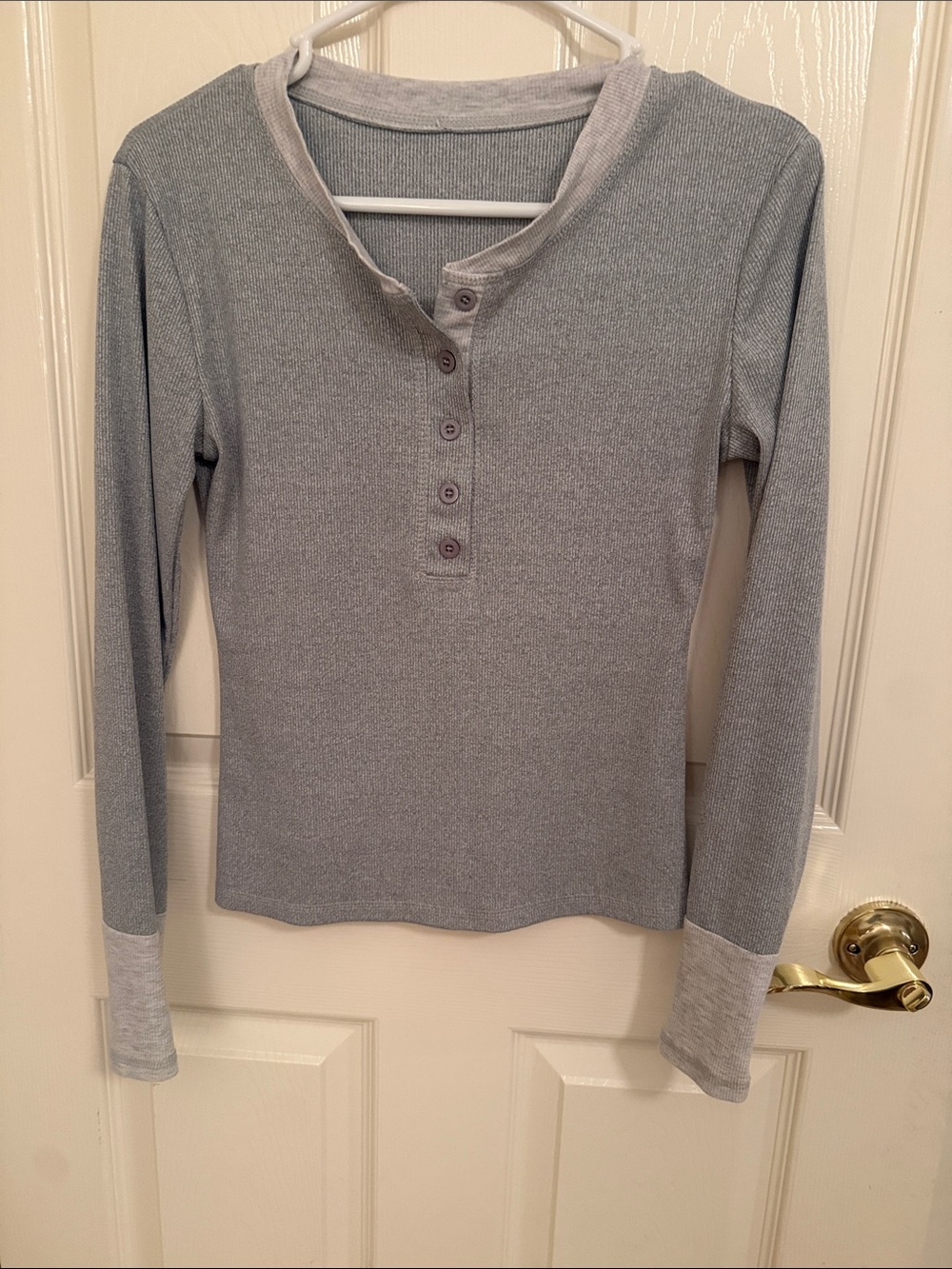 Womens Long-Sleeve Henley Top in Light Gray